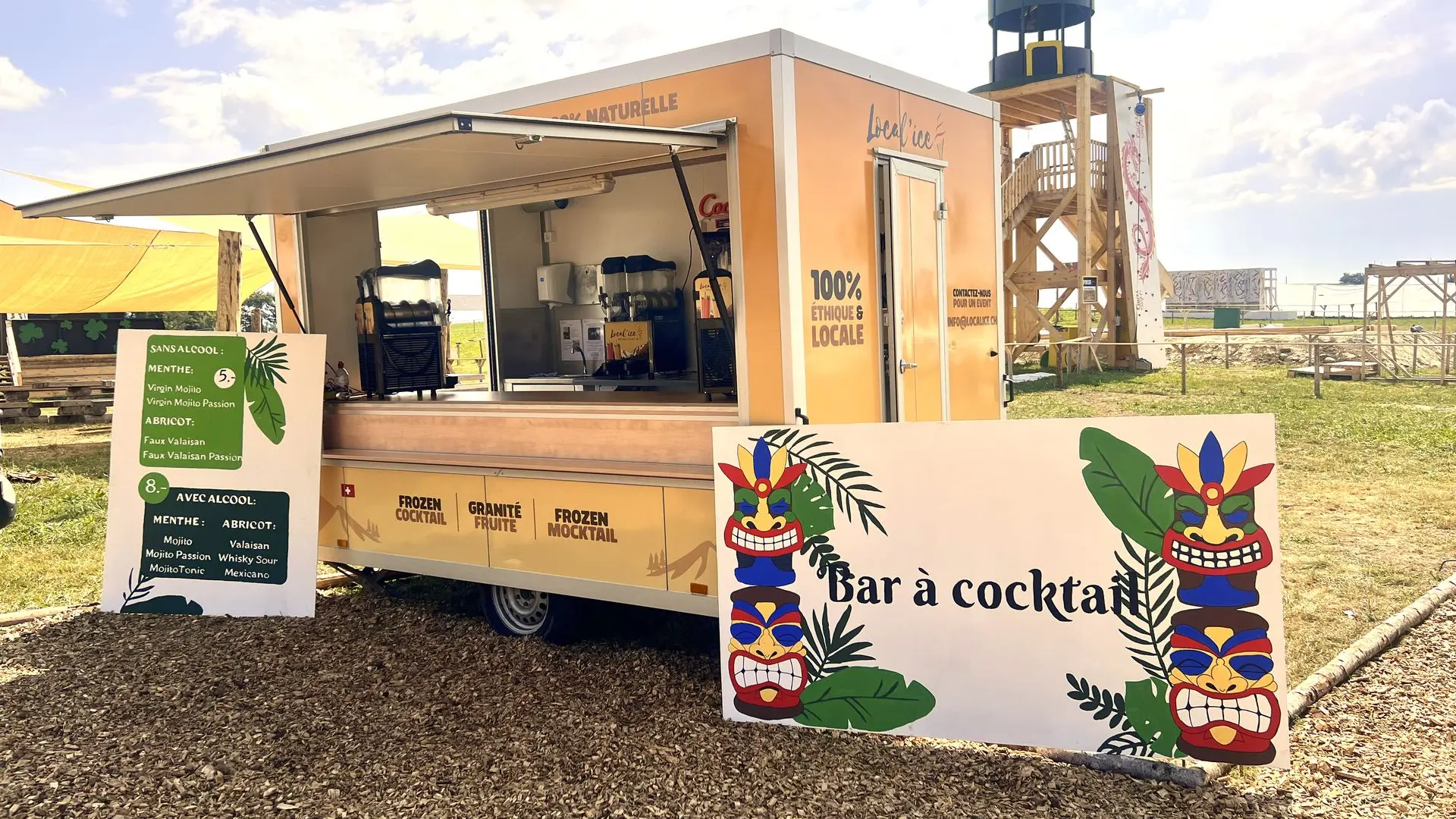 Une expérience unique pour tous vos événements Foodtruck à distribution de granités et frozen cocktails